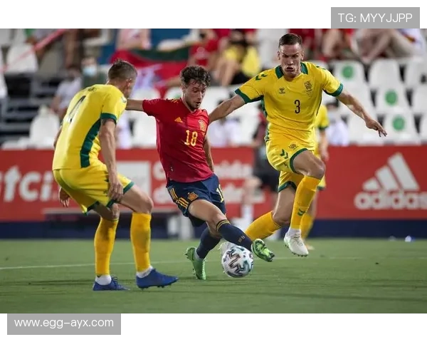 巴雷拉强强对话引爆足坛热议：战术博弈与球星对决成焦点